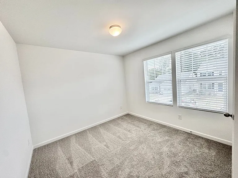 116 Cougar Ln — Photo 13