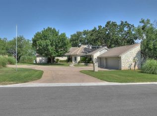 300 N Big Spur, Llano, TX 78657