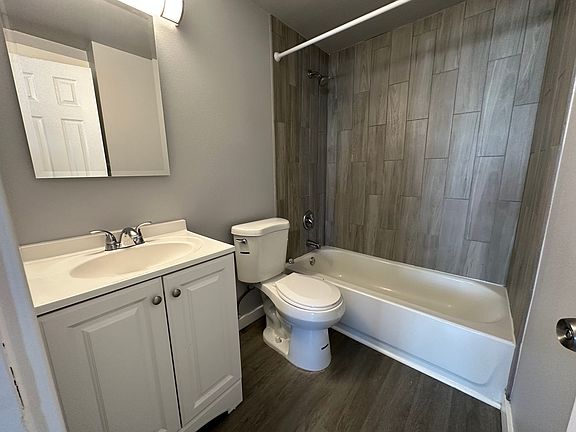 4th image of 1016 S Wisconsin Ave #1