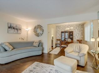 2730 Upland Ct, Minneapolis, MN 55447