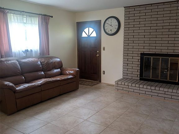5th image of 43076 Ryegate St