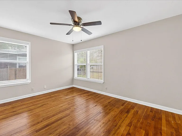 929 Ashland Dr — Photo 23