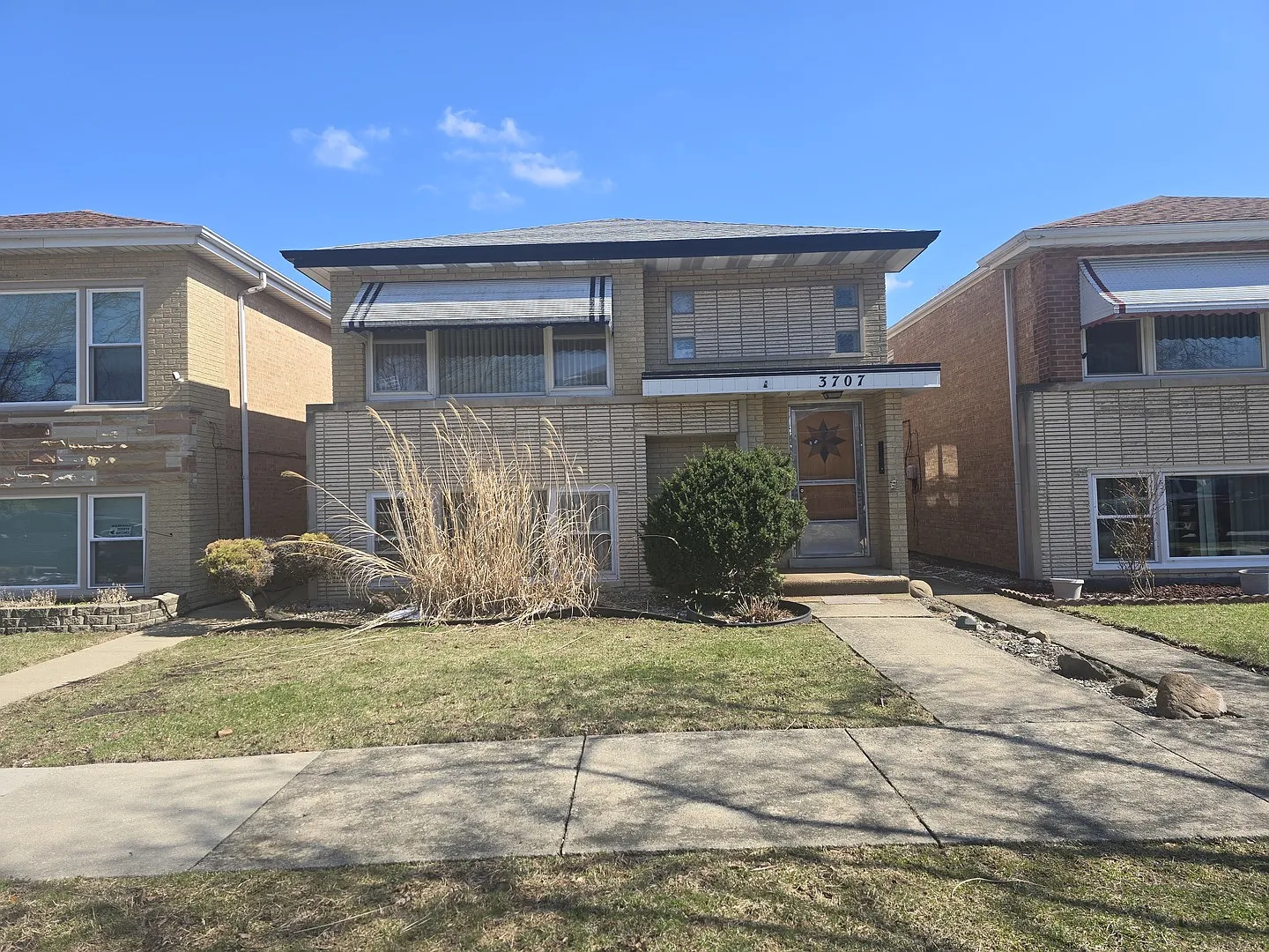 2 bed, 900 sqft, $1,950 — Photo 2
