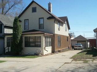 521 W Maple St, Cherokee, IA 51012