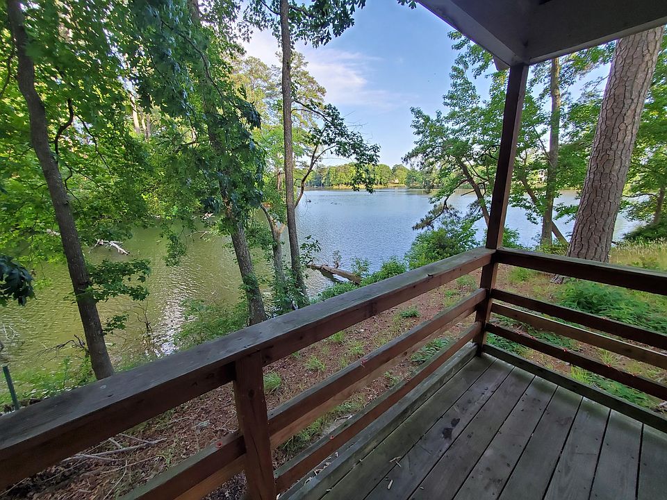 1st image of 5017 Farrington Dr