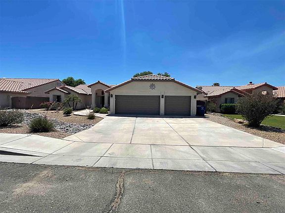 2nd image of 8195 E Lorenzo Ln