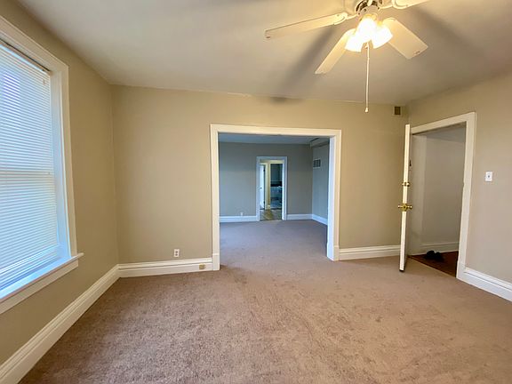 2nd image of 3902 Hereford St Floor 2