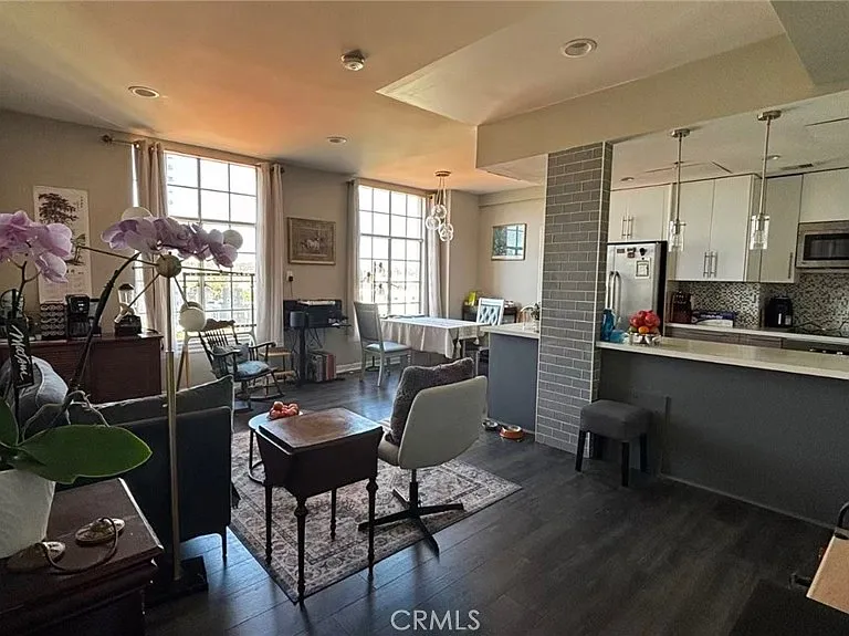 702 Ash St #404 — Photo 5