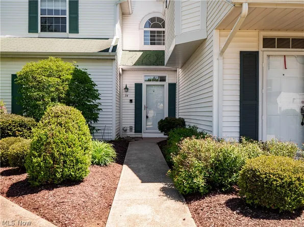54 Vista Cir, North Olmsted, OH 44070