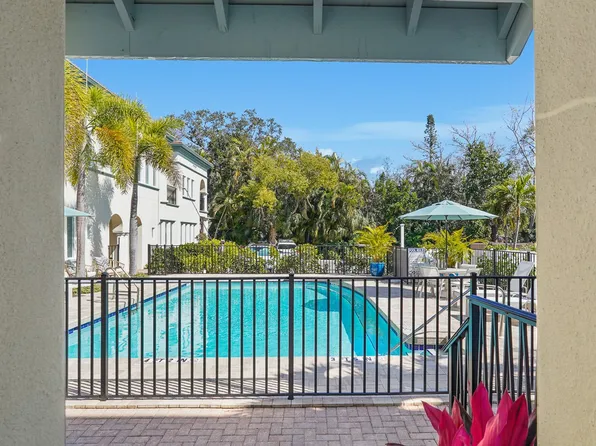 1685 Laurel St APT 3, Sarasota, FL 34236