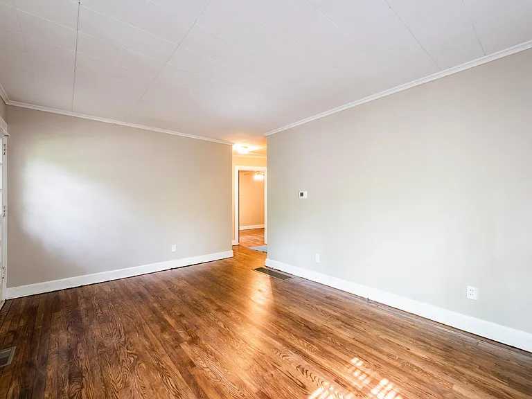 3030 Cleveland Blvd — Photo 7