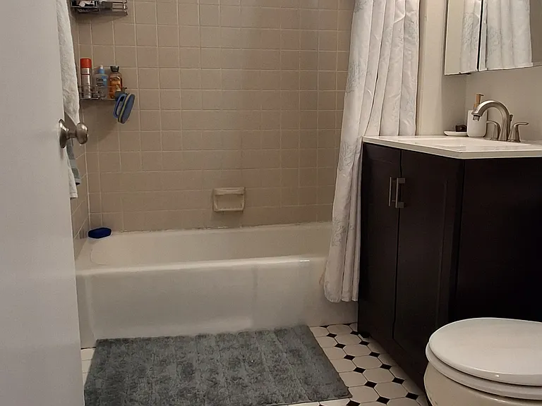 110 Riverway #4 — Photo 9