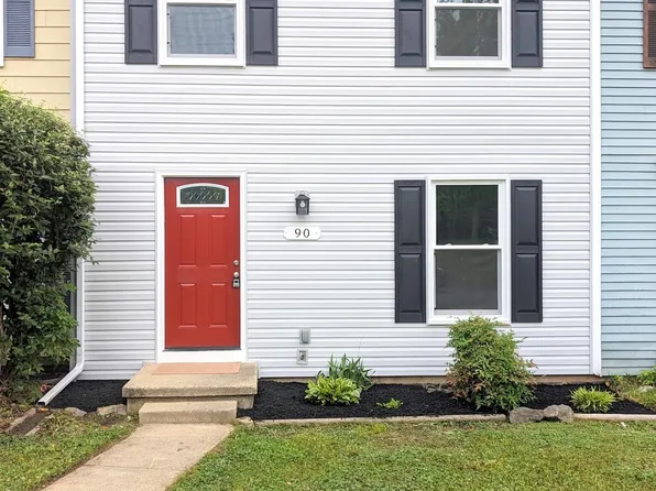 90 Little Creek Ln, La Plata, MD 20646