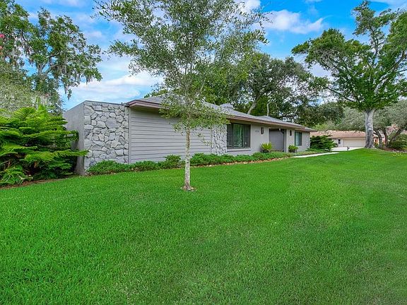 2nd image of 4214 Carrollwood Village Dr