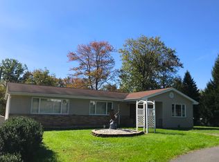 1990 E Broad St, Beaver Meadows, PA 18216