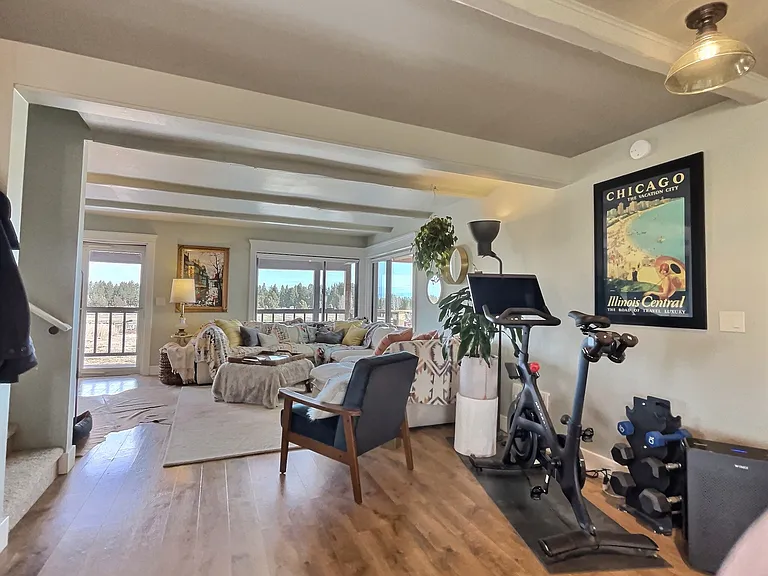 60280 Horse Butte Rd — Photo 9