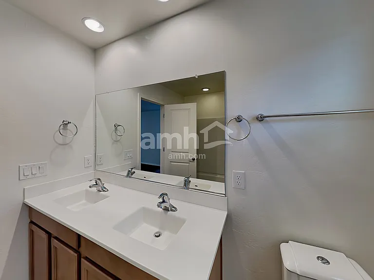 683 N Nestled Hummingbird Ln — Photo 17