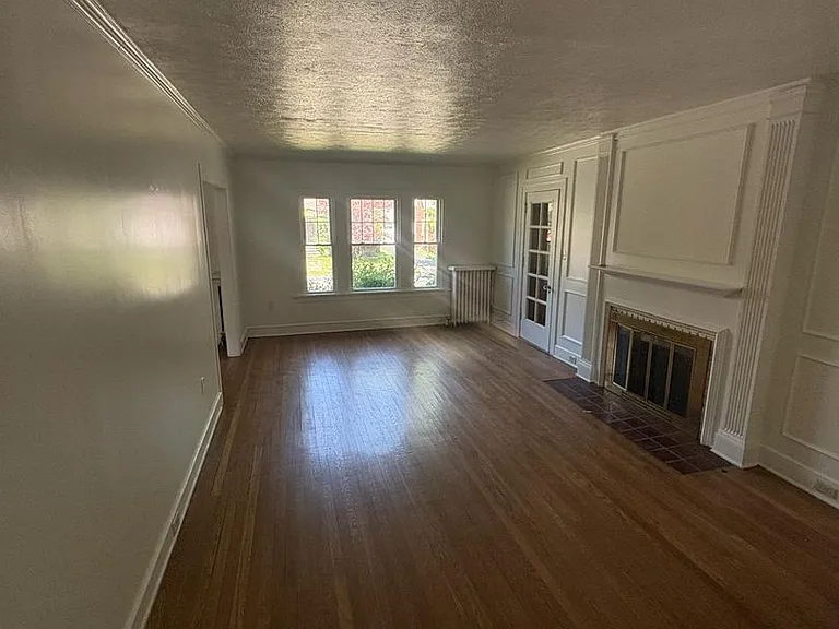 2561 S Taylor Rd — Photo 29