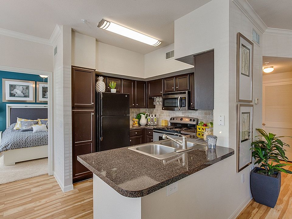 Updated Kitchen with Stainless Steel Appliances