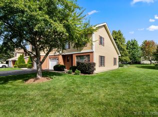 485 Victoria Ln, Wood Dale, IL 60191