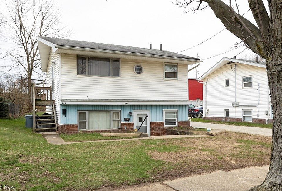 1st image of 240-242 E Boxwood Ave