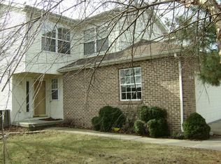 107A W Tomaras Ave, Savoy, IL 61874