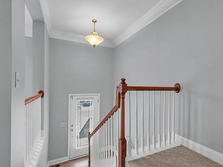 1072 Woodbury Falls Dr — Photo 7