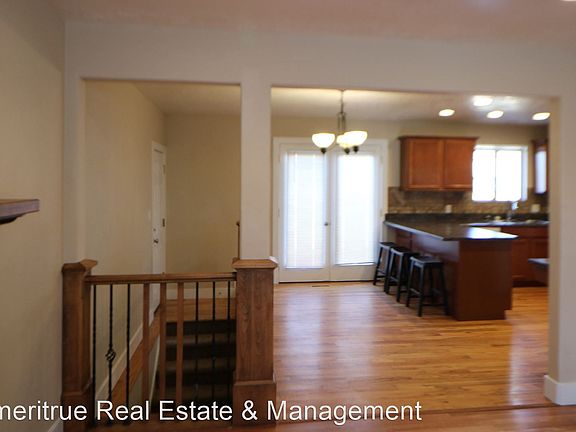 5th image of 705 Cherry Hill Dr