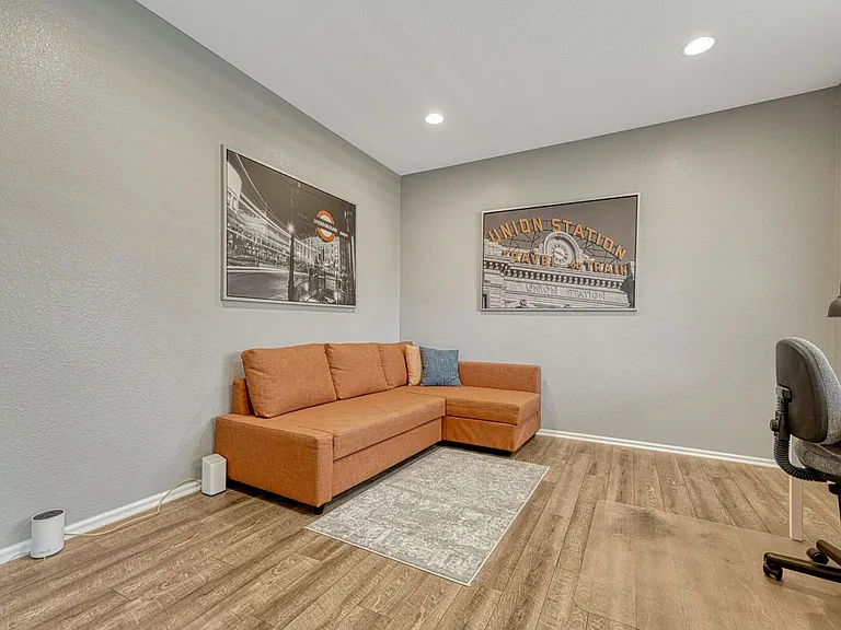 10732 Worthington Cir — Photo 6
