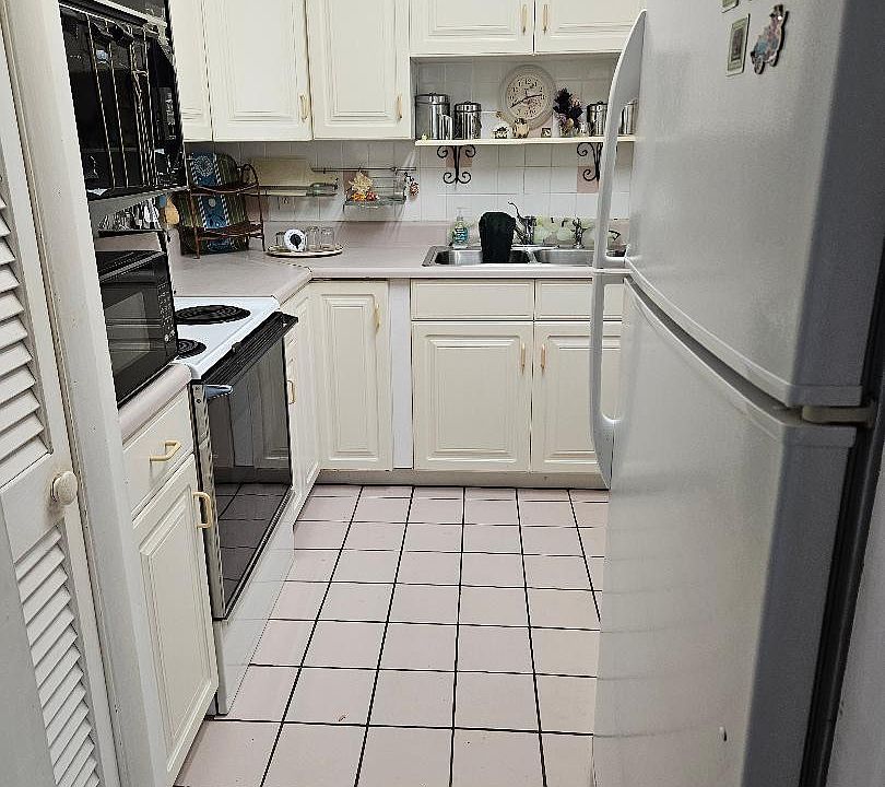 1st image of 777 SE 2nd Avenue #C117