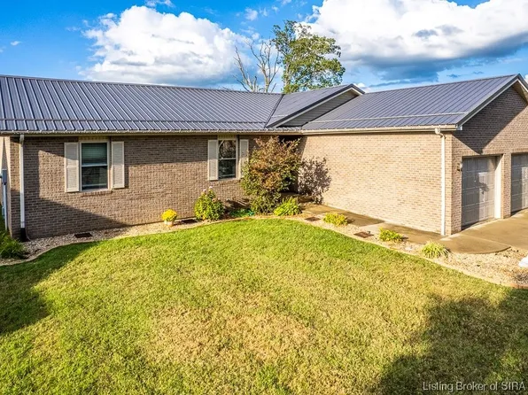 135 E Steinkamp Street, Brownstown, IN 47220