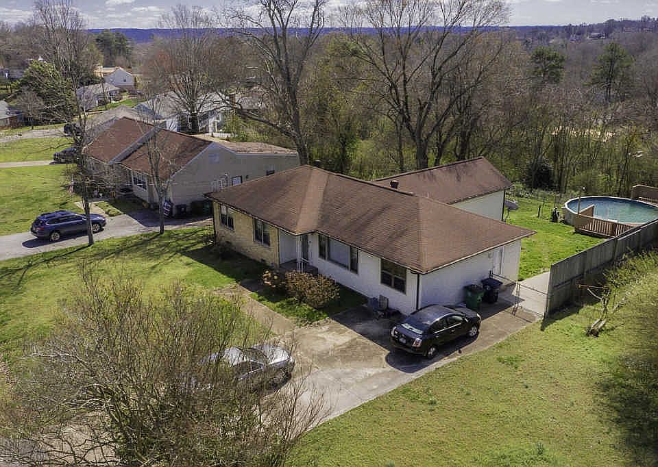 1st image of 3512 Connelly Ln