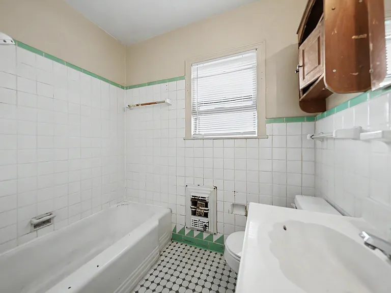 1502 S 7th St — Photo 14