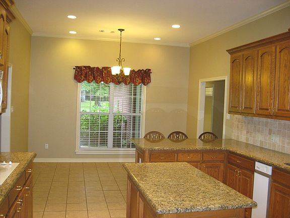 5th image of 233 County Road 2153