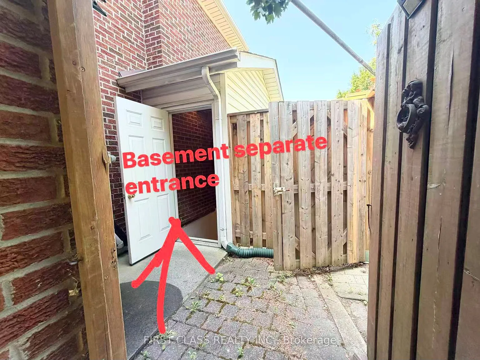 2 bed, $1,600 — Photo 2
