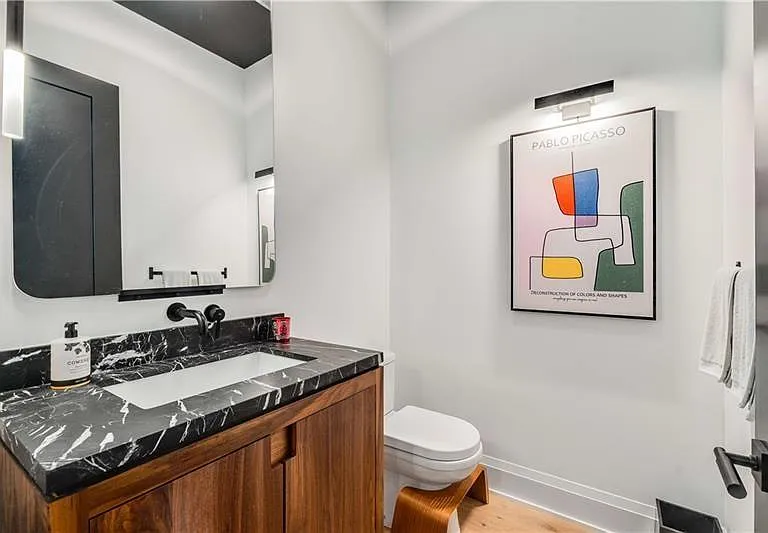 661 Auburn Ave NE #16 — Photo 43