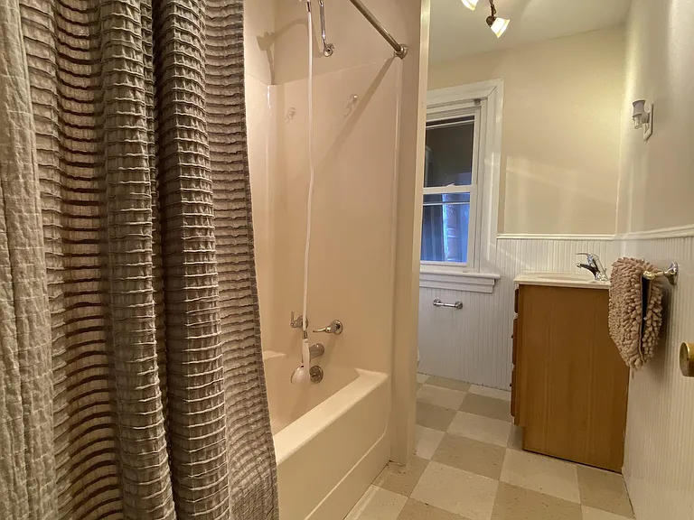 509 Grier St — Photo 6