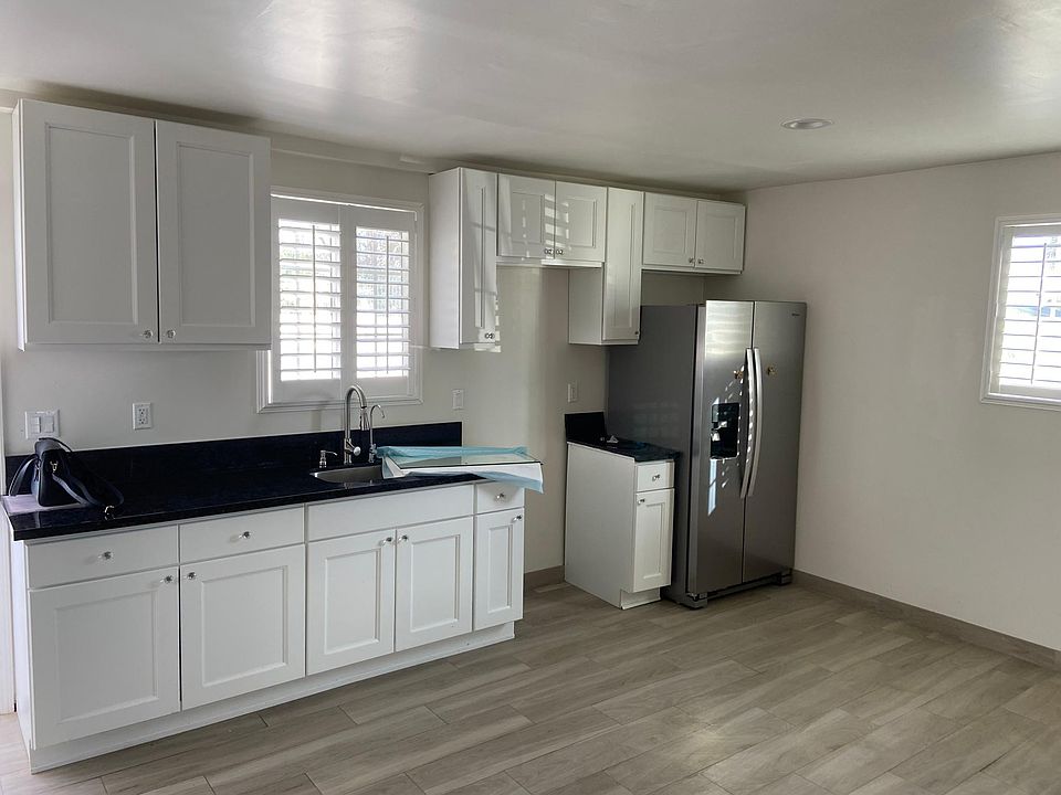 2nd image of 12931 Calvert St #12931
