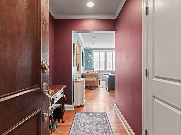 5th image of 906 S Washington St APT 311