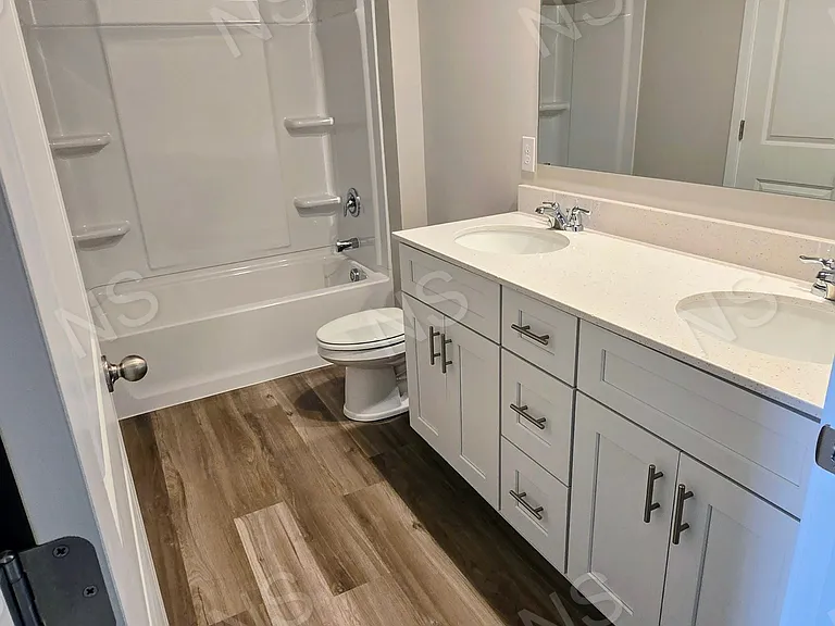 523 Kinley Dr — Photo 25