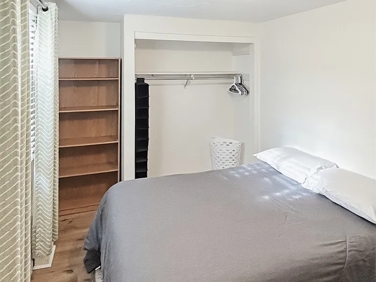 2405 W Elizabeth St — Photo 17