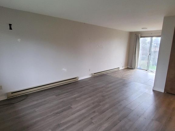4th image of 1500 23rd Ct SE #2