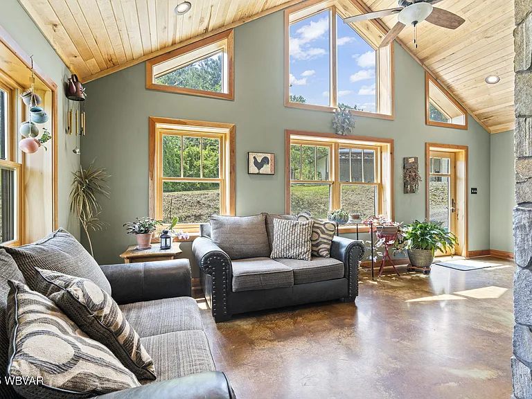 1348 Radio Club Rd #UPPER LEVEL — Photo 5