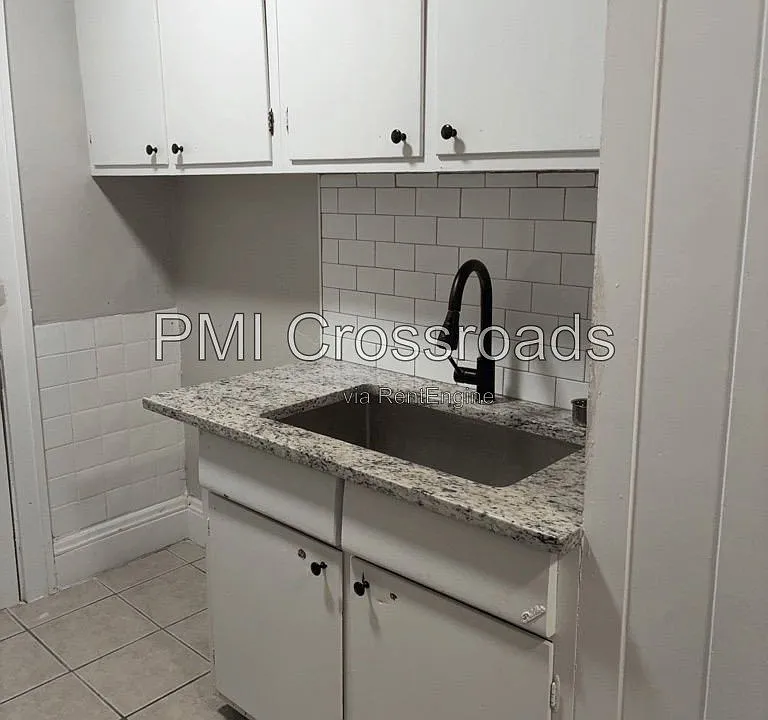1370 West Blvd #9