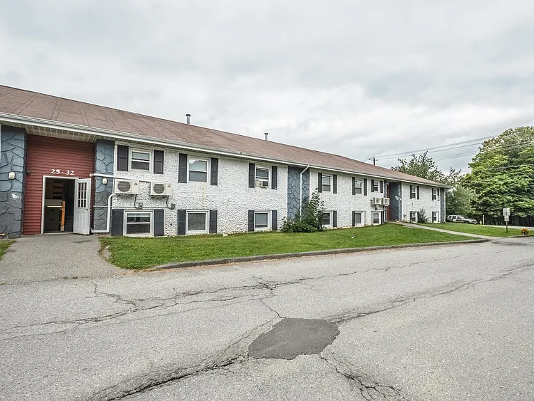 Cedarwoods Apartments — Photo 15