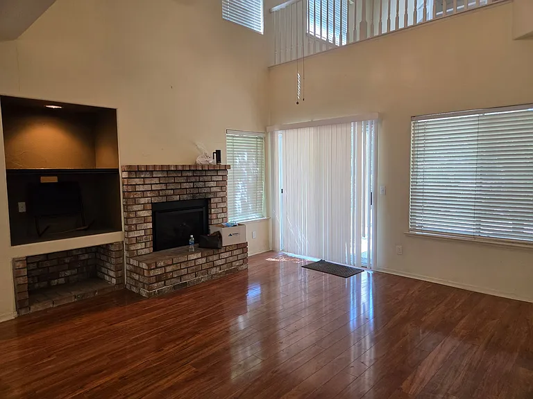 8073 N Backer Ave — Photo 7