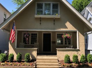 2215 Noyes St, Evanston, IL 60201