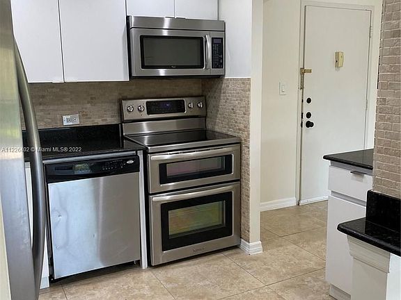 2nd image of 1625 SE 10th Ave APT 206