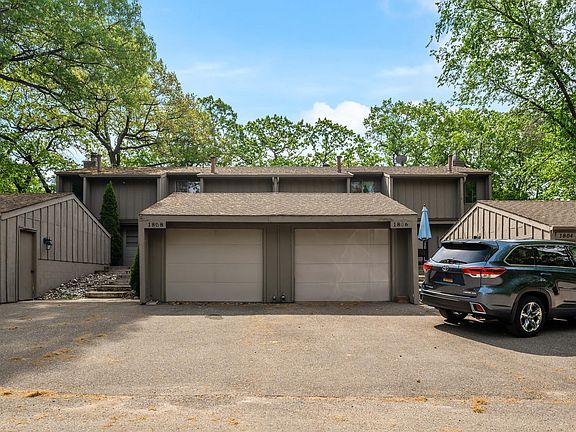 2nd image of 1808 Yuma Ln N