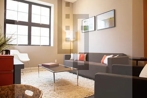 Rented by Loom Group | media 8